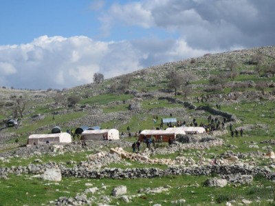 Al-Manatir neighbourhood was attacked by settlers and evicted by Israeli forces (Photo by ISM)