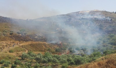 Villagers fighting the fires that lasted from 11:30 until 19:00 (photo: ISM)