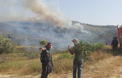 One of the farmers stopped from tackling the fires with what was on-hand (photo: ISM)