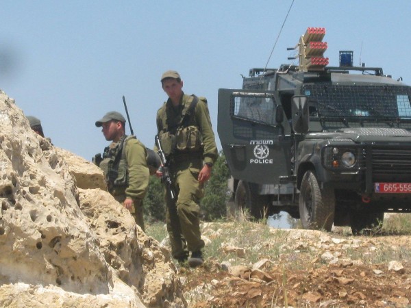 Israeli forces in the area (photo by ISM).