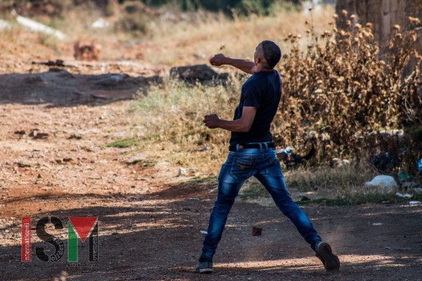 Palestinian throwing