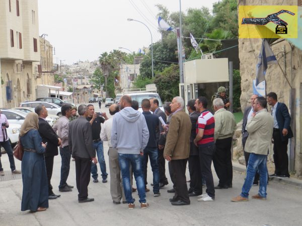 Delegation detained at the stairs leading to Qurtuba school