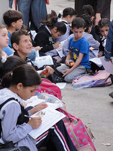 Hebron school demonstrates for third day: “Without teachers there is no school”