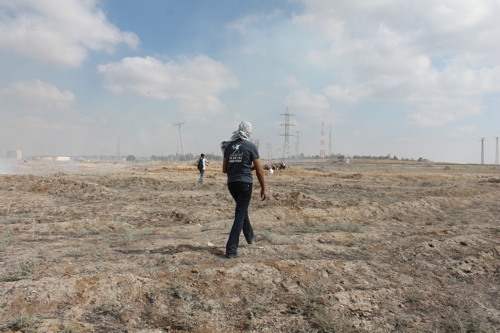 Photos and video: Israeli forces teargas Palestinian demonstrators at Intifada march east of Gaza