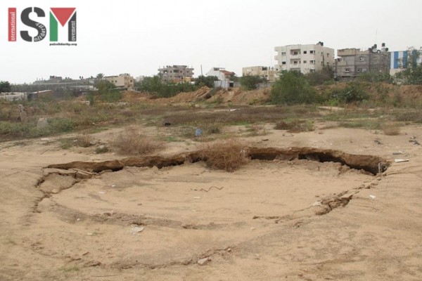 Land subsidence next to the city of Rafah