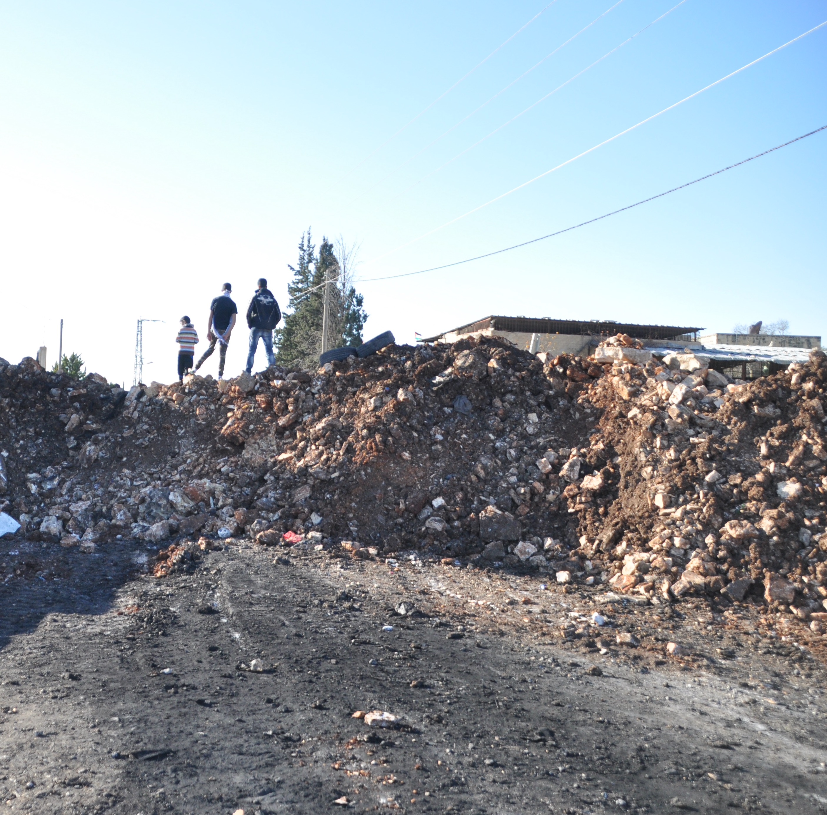 Israeli forces rebuild roadblock in Kafr Qaddum