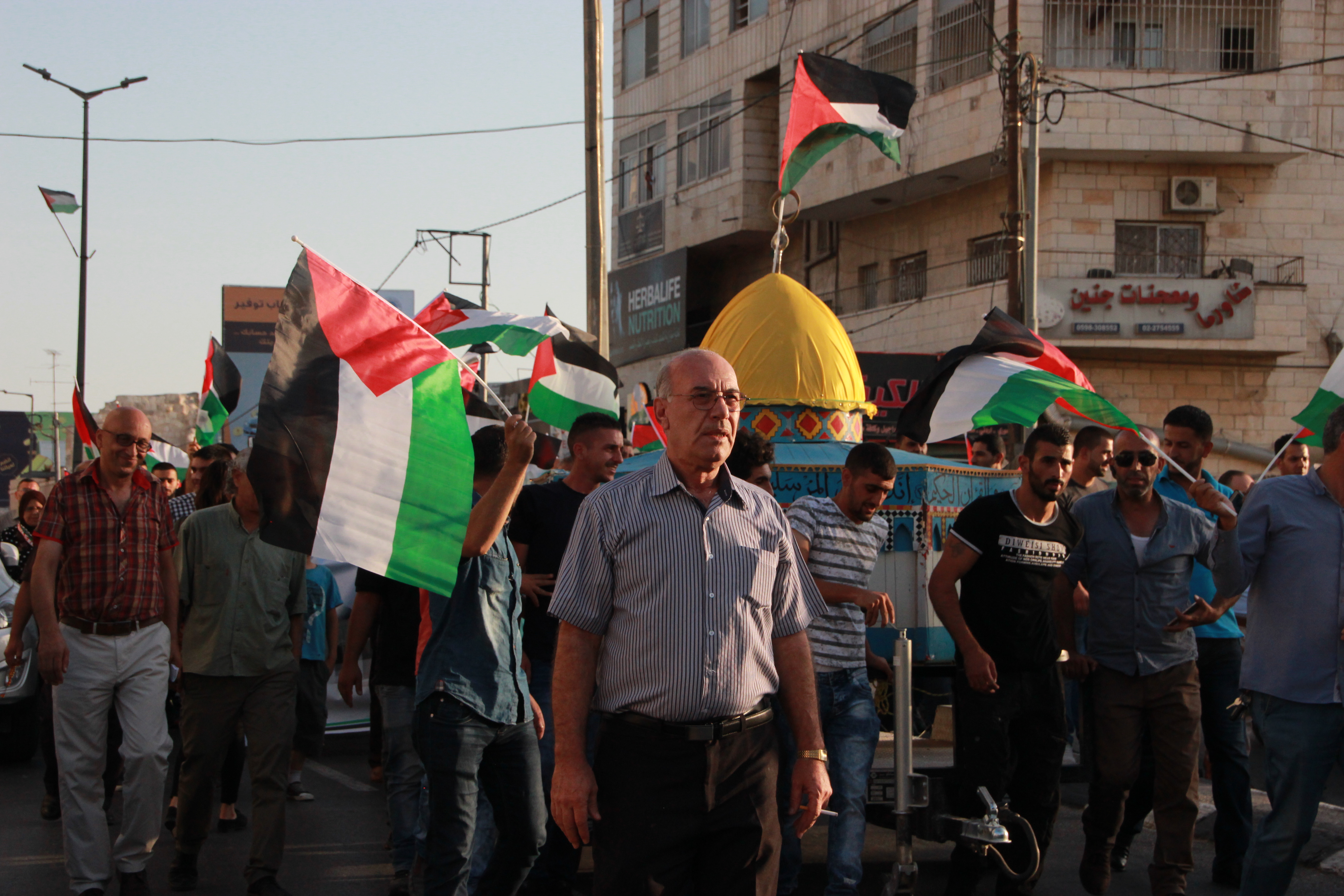 Israeli forces attack peaceful demonstration in Bethlehem [VIDEO]