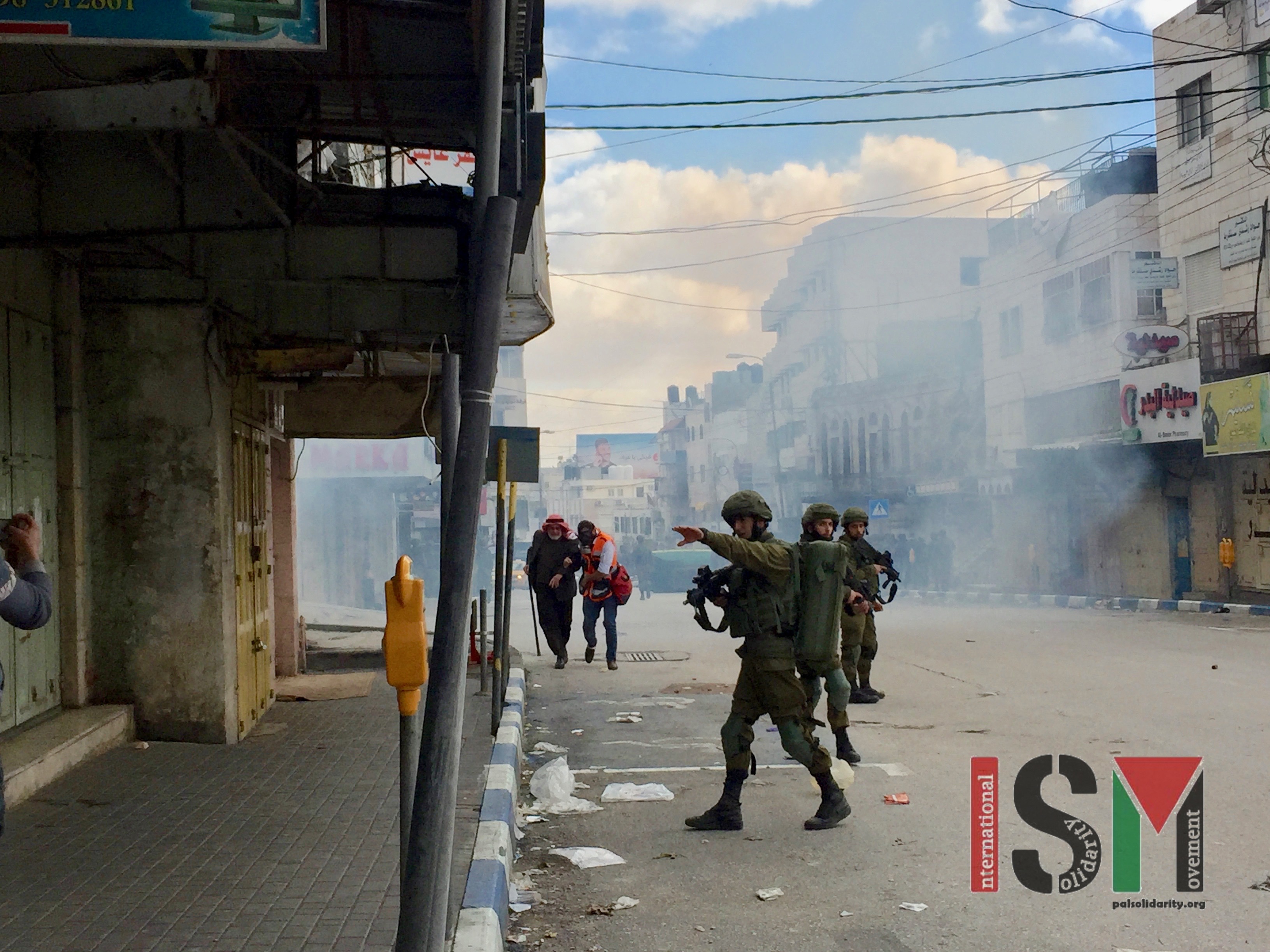 Hundreds of Israeli Soldiers Violently Suppress Demonstration in Hebron