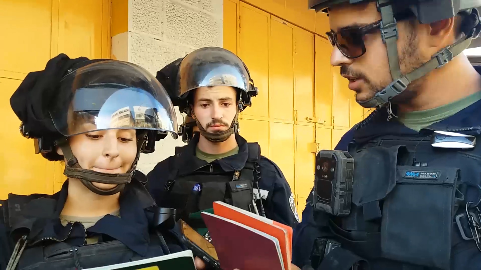 VIDEO: ISM Volunteers in Al-Khalil forced to show their passports during protest in Al Khalil