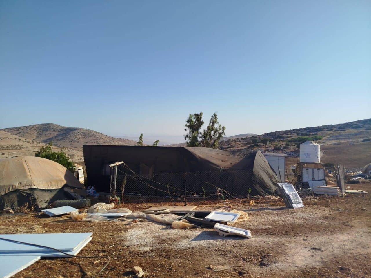 Photo of home being dismantled in Ibziq