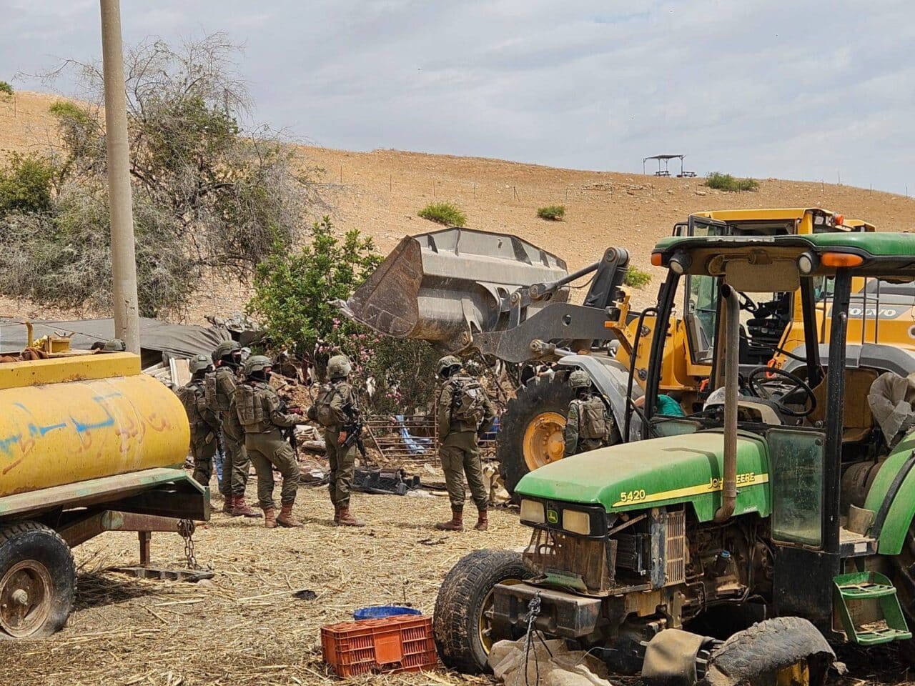 Jordan Valley: Israel demolishes homes in Ein al-Hilwe; remaining ones are under threat